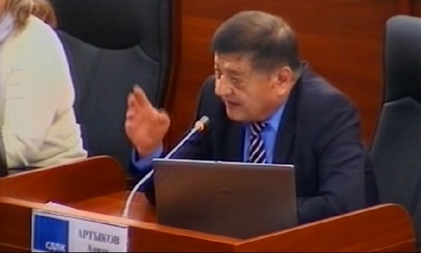 На основании заключений временной депутатской комиссии и, наверное, своих, ГСБЭП возбудила уголовное дело по «Кыргызтелекому», - депутат А.Артыков — Tazabek