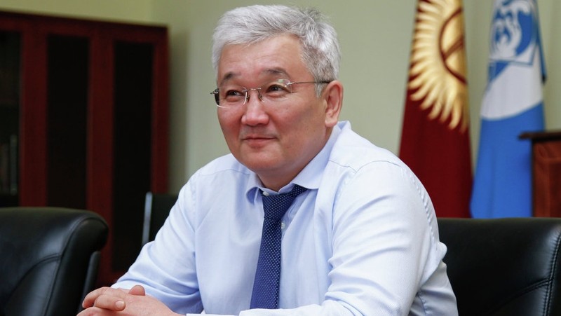 Депутат поинтересовался у кандидата на должность главы НБКР, как он видит дальнейшее развитие госрегулятора — Tazabek