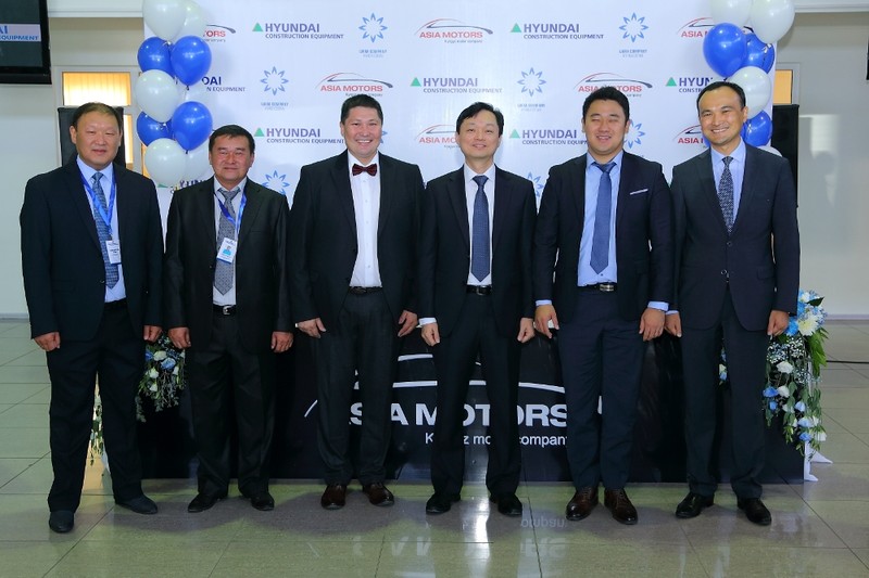 PR: В Бишкеке прошла презентация нового дистрибьютора строительной техники Hyundai Construction Equipment в Кыргызстане — компании ASIA MOTORS — Tazabek