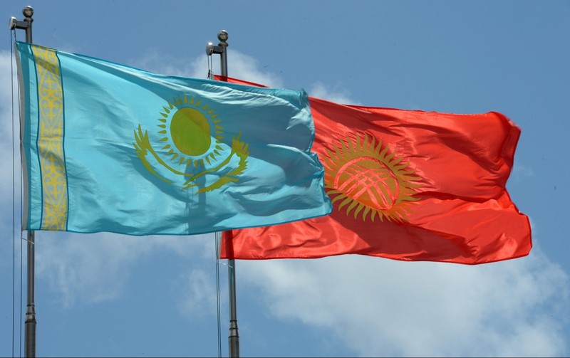 Правительство КР: Увеличение объемов «серого импорта» на $1,3 млрд в Казахстане в 2016 году совпадает со вступлением РК в ВТО и получением 2000 изъятий из ЕТТ — Tazabek