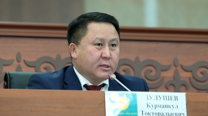 Депутат о возвращении Т.Абдыгулова в НБКР: Такое ощущение, что госдолжности — это частная лавочка — Tazabek