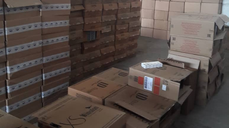 ГСБЭП задержала контрабандную табачную продукцию с акцизными марками Таджикистана, которую собирались вывезти в Казахстан — Tazabek