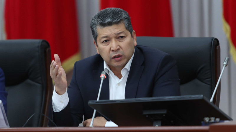 Депутат: Возможно, если бы дали Таможенной службе план в дополнительные 10 млрд сомов, они бы выполнили — Tazabek