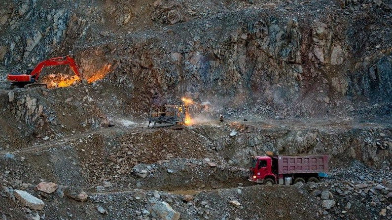 Какие виды полезных ископаемых добыли в республике за 2018 год? (объемы) — Tazabek