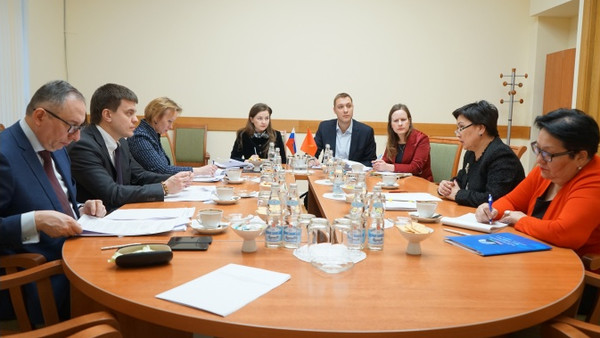 Министры образования Кыргызстана и России обсудили подготовку и проведение первого форума ректоров двух стран