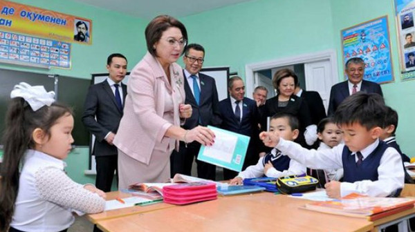 Педагоги Казахстана приедут перенять опыт Кыргызстана по внедрению многоязычного образования, - Минобразования