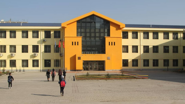 Электронная запись в школы Бишкека. На сегодня зачислены 178 детей, из них больше всего в школы №26 и 63