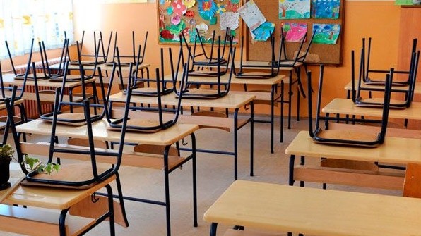 В школе села Васильевка нет компьютеров, - родители учеников обращаются к экс-мэру Бишкека с просьбой помочь родной школе