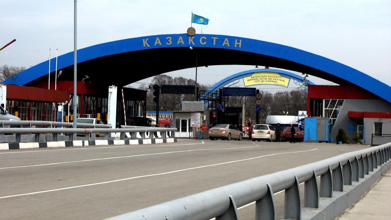 Кыргызстан и Казахстан подписали соглашение о дорожной карте, граница будет работать в обычном режиме — Tazabek
