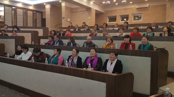В Бишкеке эксперты обсудили итоги тренингов для учителей по образовательным стандартам для начальной школы