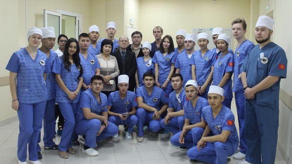 Сборная студентов-медиков из Кыргызстана заняла третье место в олимпиаде в Новосибирске