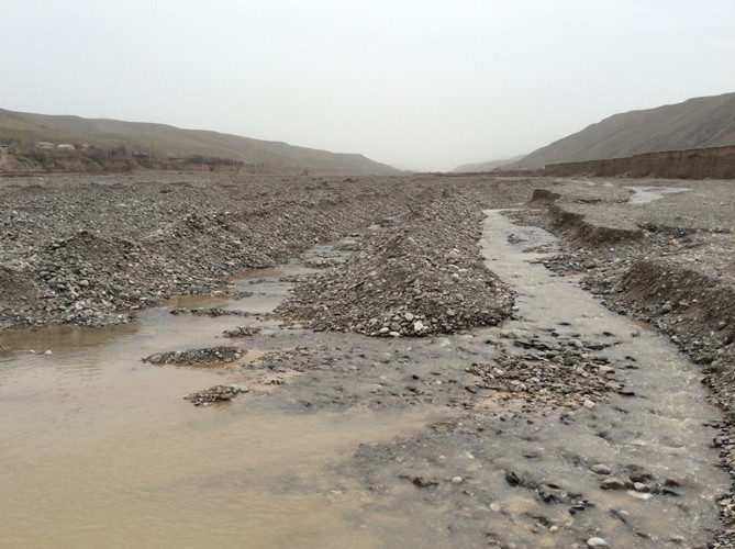Госкомпромэнерго приостановило действия лицензий, выданных на разработку песчано-гравийной смеси в поймах и руслах рек — Tazabek