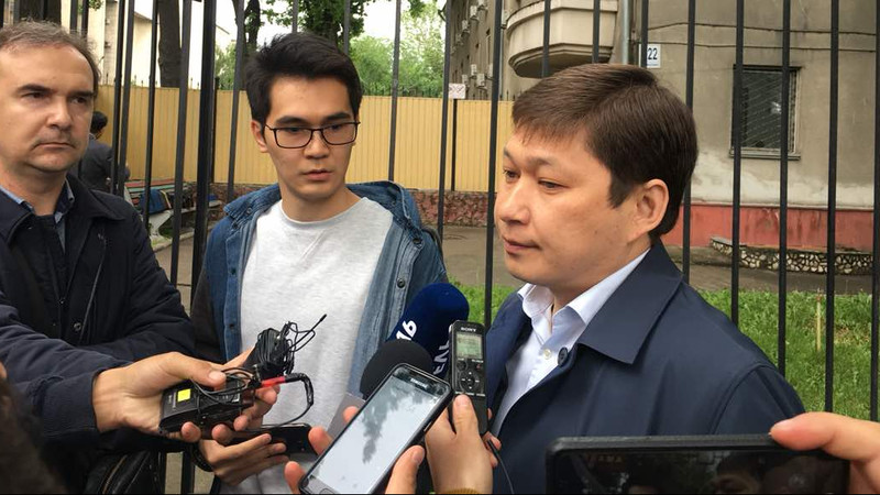 После допроса: С.Исаков сказал, что нет оснований для его задержания (дополнено) — Tazabek