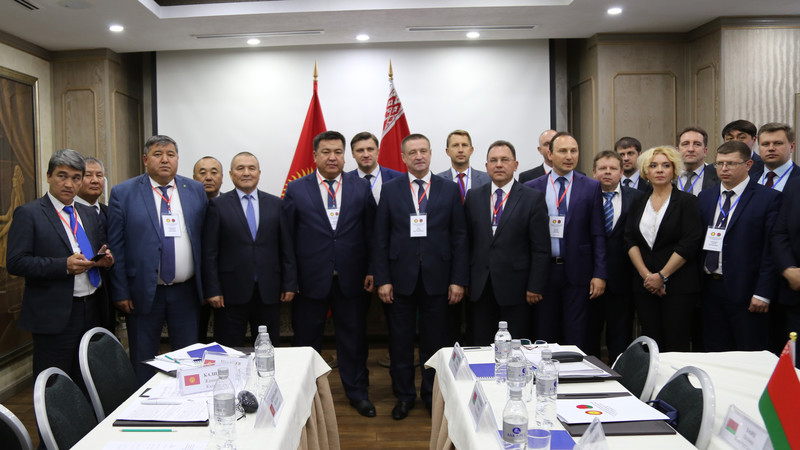 Состав межправительственной кыргызско-белорусской комиссии по торгово-экономическому сотрудничеству — Tazabek