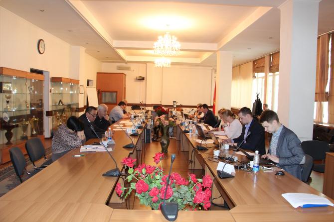С 20 апреля в КР работает комиссия представителей ЕЭК и органов государств-членов ЕАЭС — Tazabek