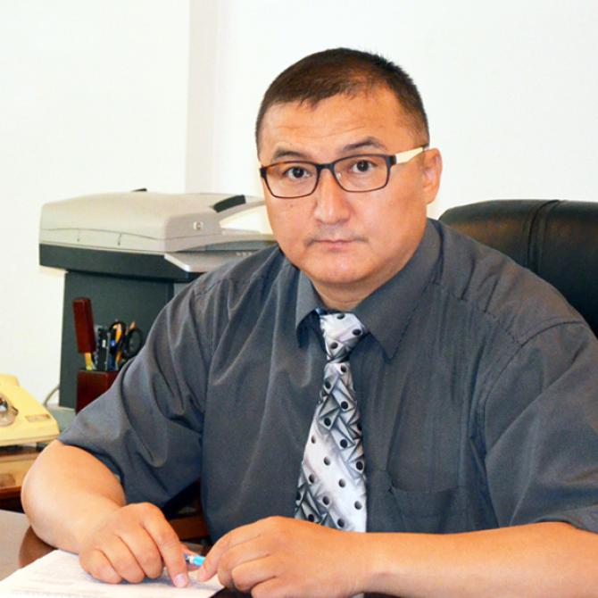 Дело Д.Жапарова: Бишкекский горсуд направил дело экс-главы «Кыргызалтына» обратно в Первомайский суд — Tazabek