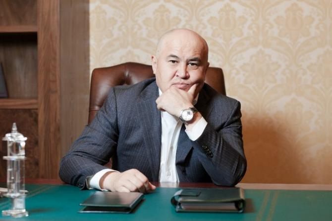 Перед вхождением в ЕАЭС люди понапокупали авто в кредит, $2 млрд наличности вывезено из КР, - депутат А.Сулайманов — Tazabek