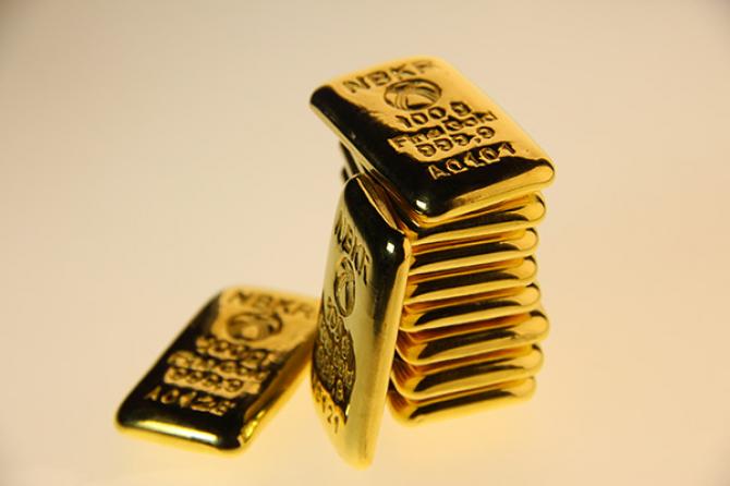 Нацбанк намерен передать продажу мерных золотых слитков банкам — Tazabek